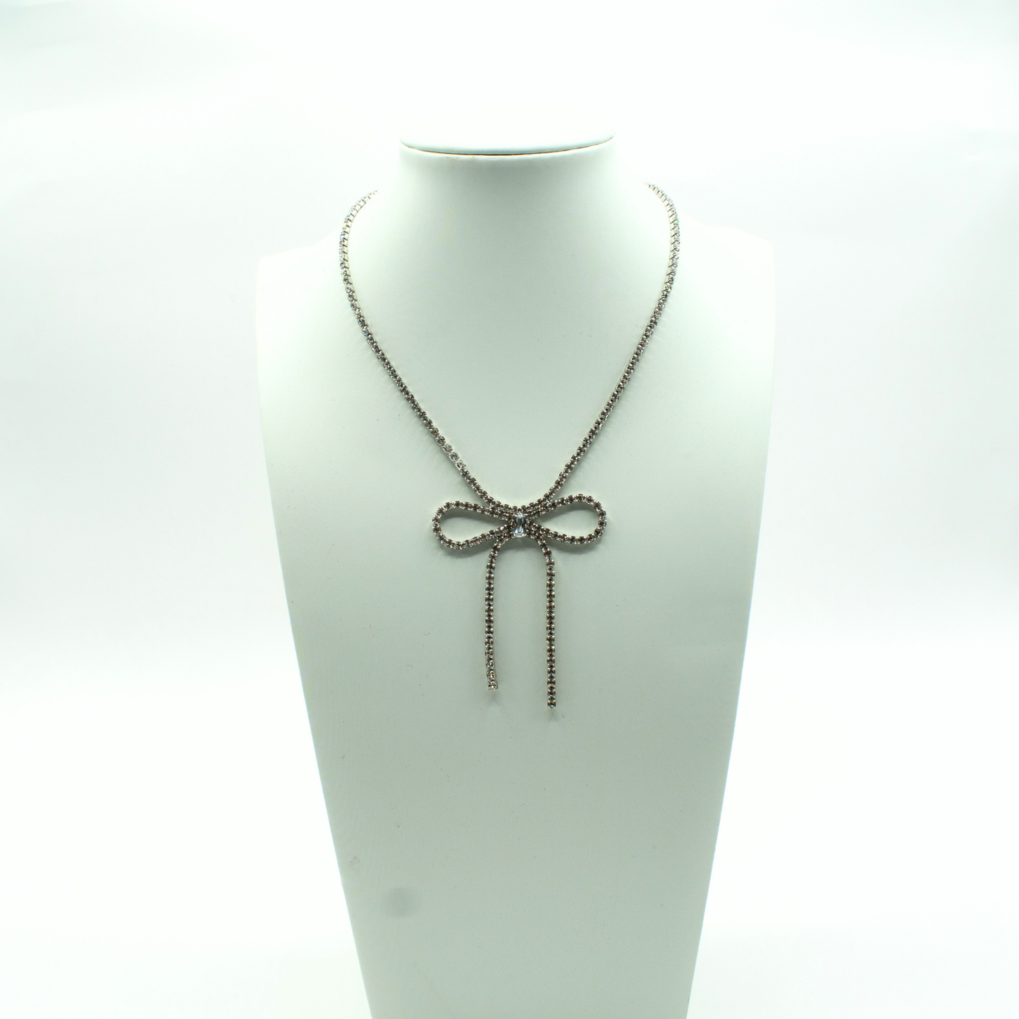 The Anastasia Bow Necklace