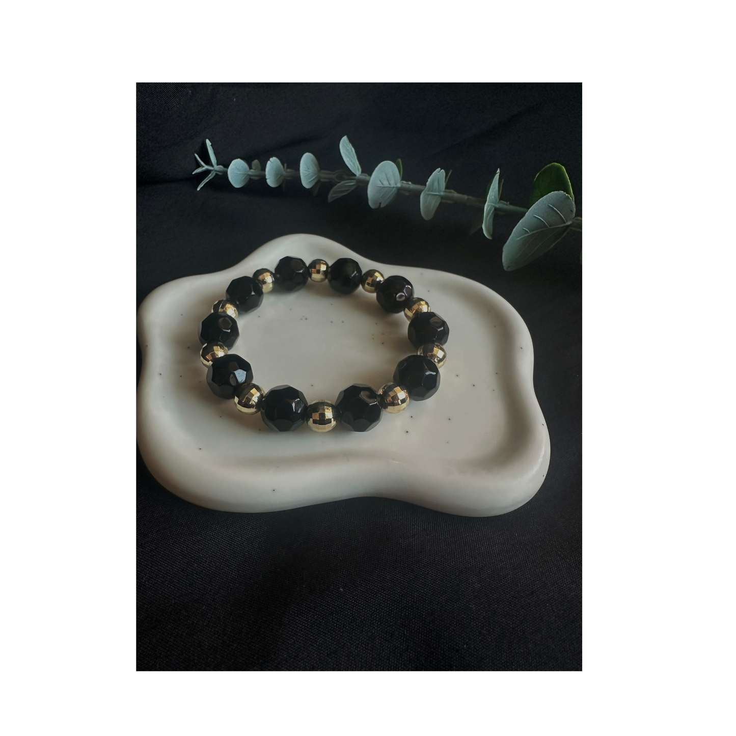 10mm Black and Gold Glass Faceted Beaded Bracelet