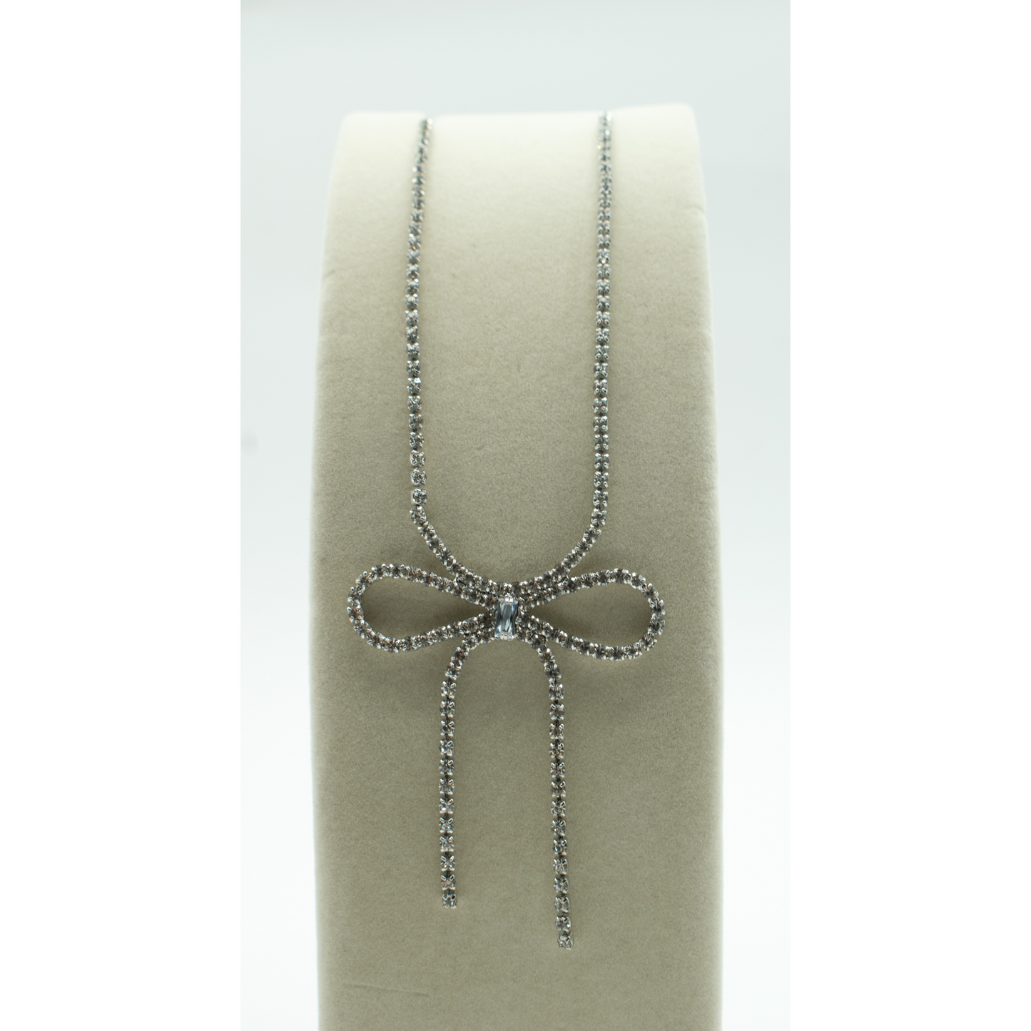 The Anastasia Bow Necklace