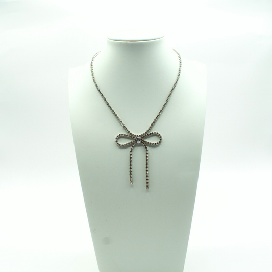 The Anastasia Bow Necklace